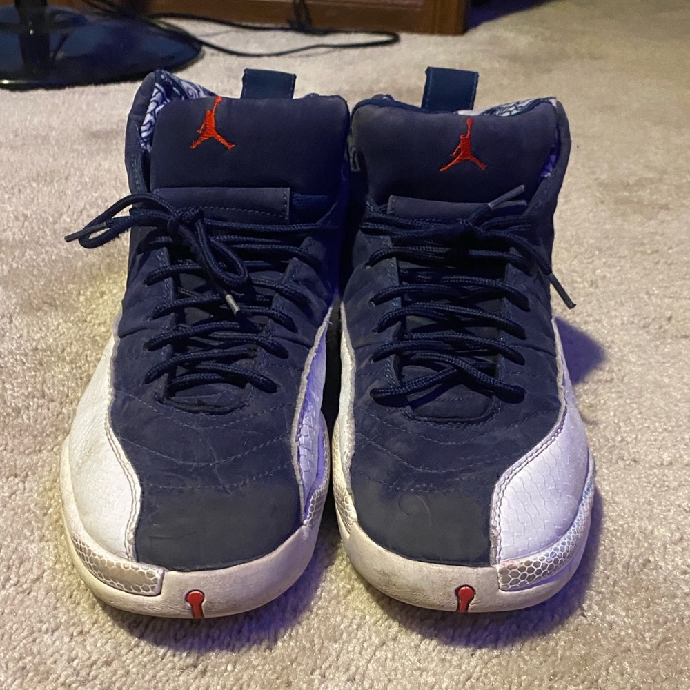 Retro Jordan 12 international flights